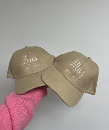 Dwie czapki z daszkiem "Żona" "Mąż"